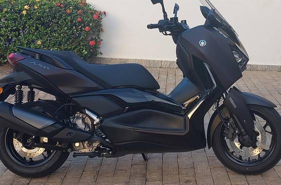 YAMAHA XMAX 300 CONNECTED ABS YAMAHA XMAX 300 CONNECTED ABS